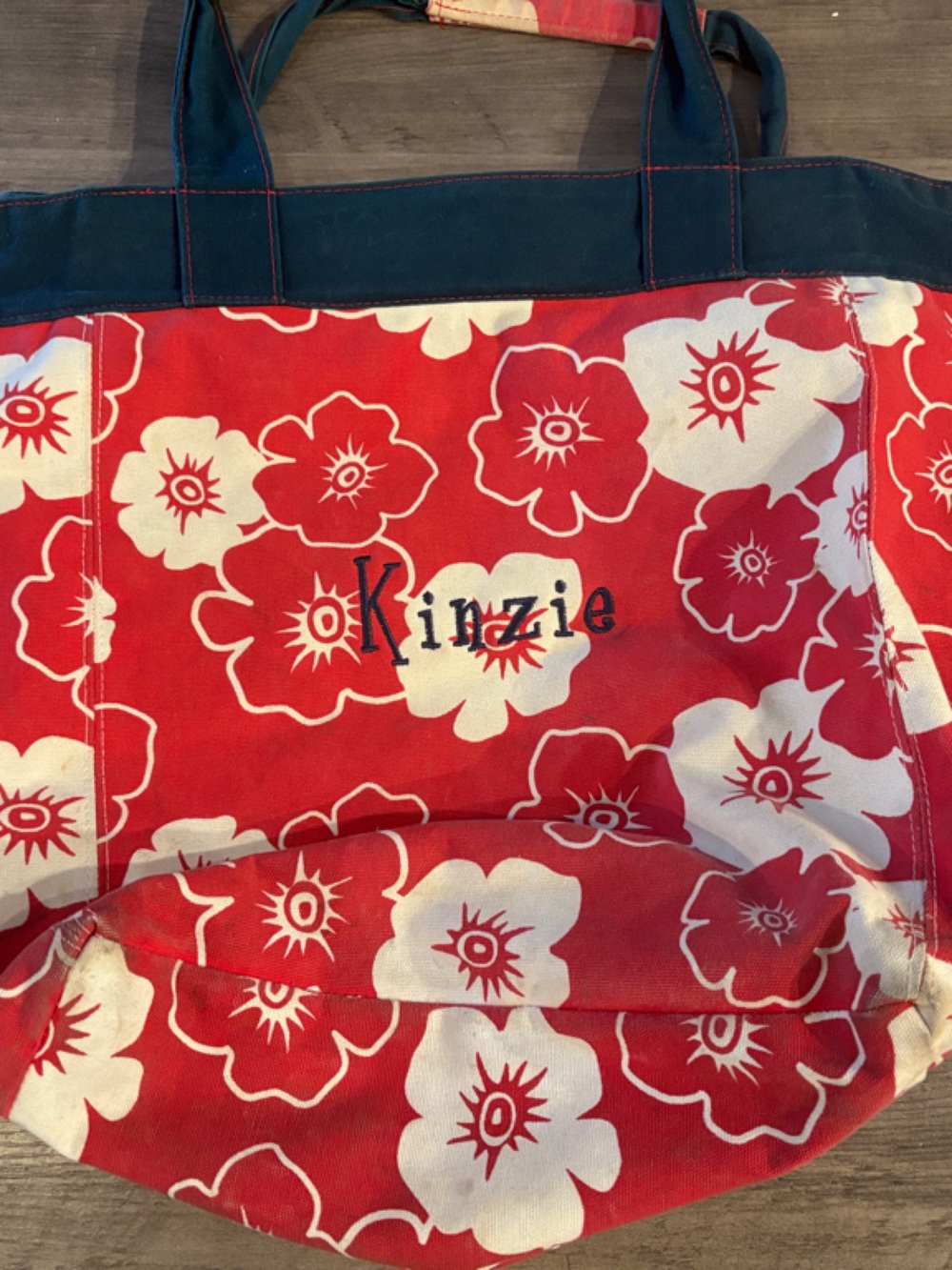 thirty-one Red and White Floral Tote with Navy Trim Embroidery